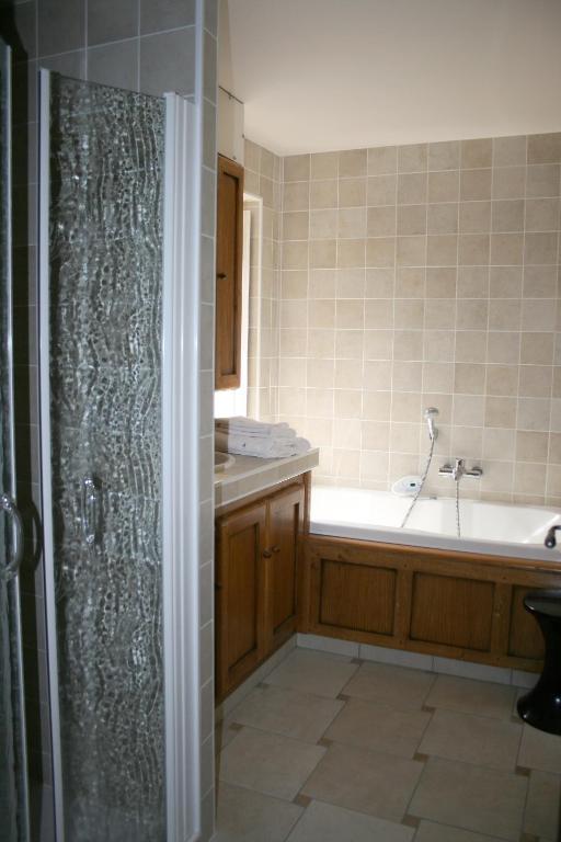 Chambres D'Hotes Du Hameau Les Brunes Bozouls Номер фото