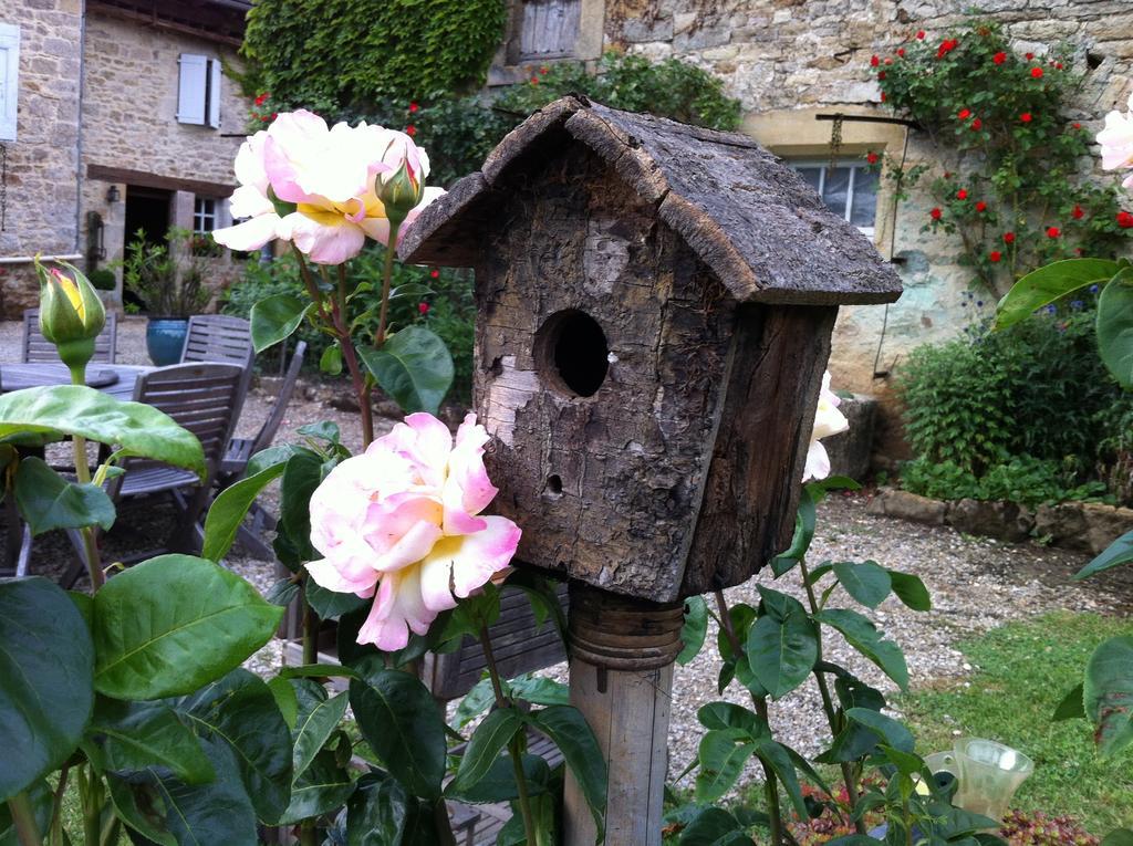 Chambres D'Hotes Du Hameau Les Brunes Bozouls Экстерьер фото
