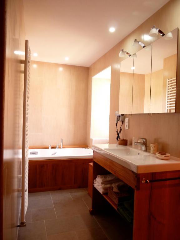 Chambres D'Hotes Du Hameau Les Brunes Bozouls Номер фото